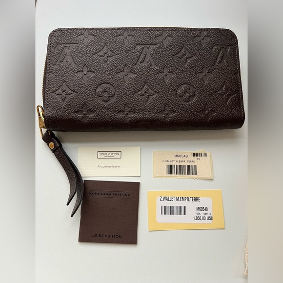Louis Vuitton Empreinte Leather Zippy Wallet in Terre - Picture 10 of 11